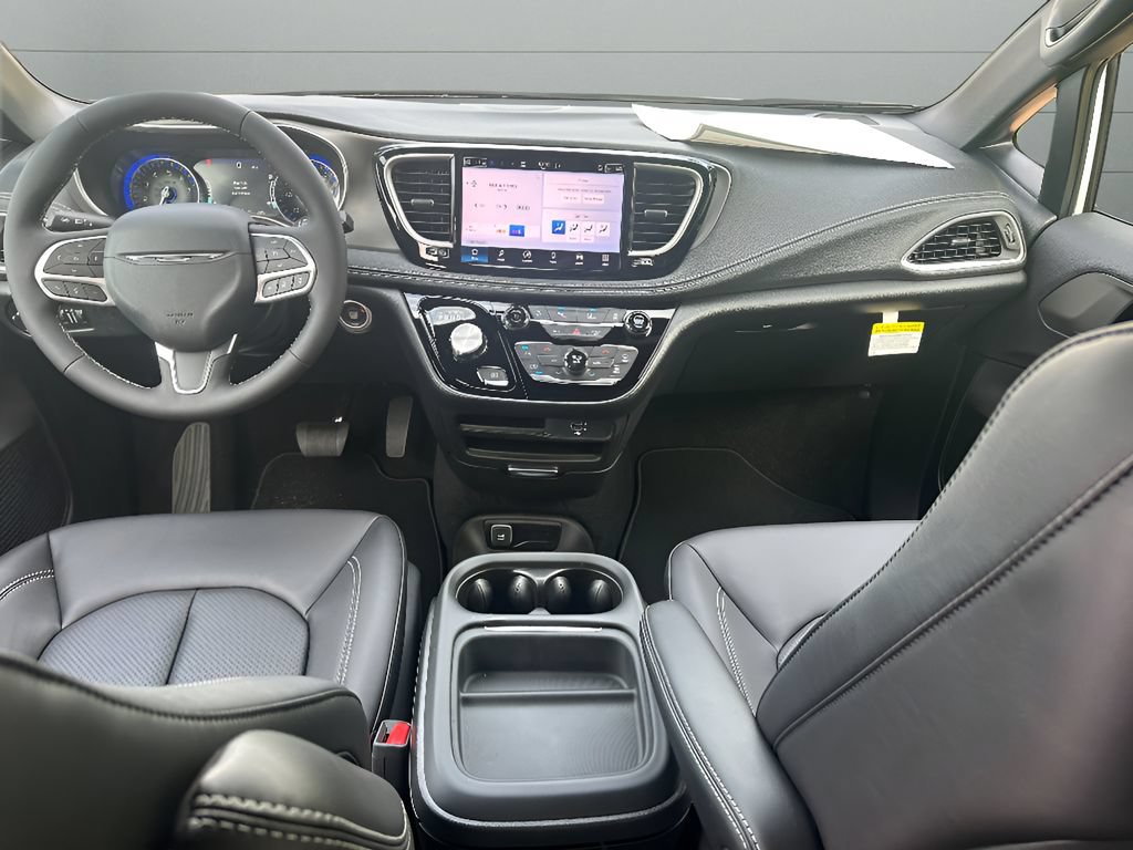 New 2027 Chrysler Pacifica Select FWD image 14