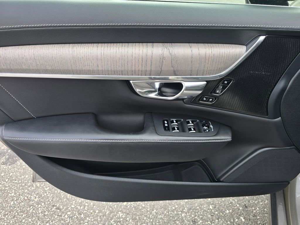 Used 2021 Volvo S90 T6 Inscription image 42