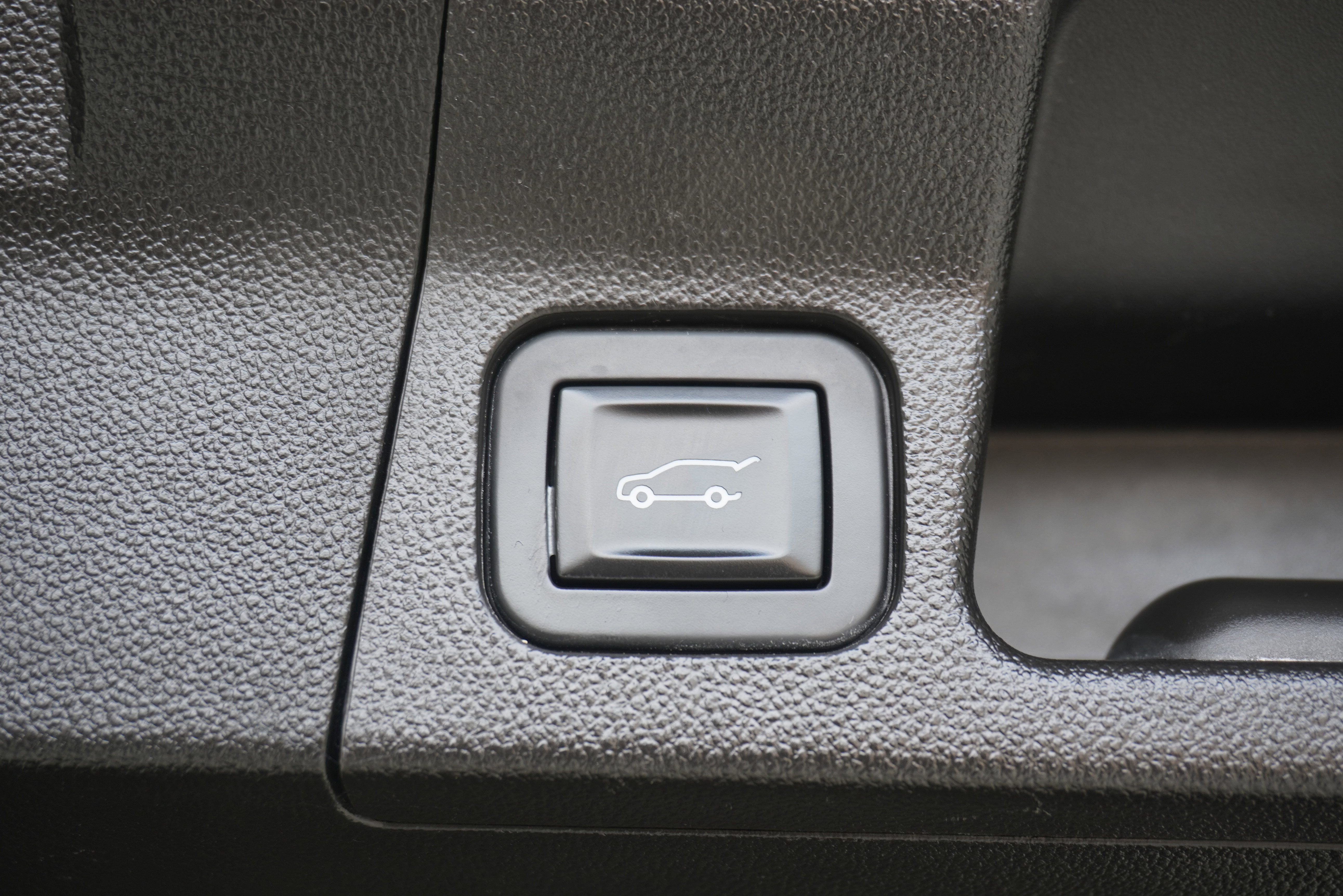 Used 2019 GMC Acadia SLT w/ Black Edition FWD image 29