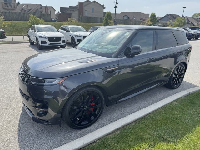 Used 2025 Land Rover Range Rover Sport Autobiography image 1