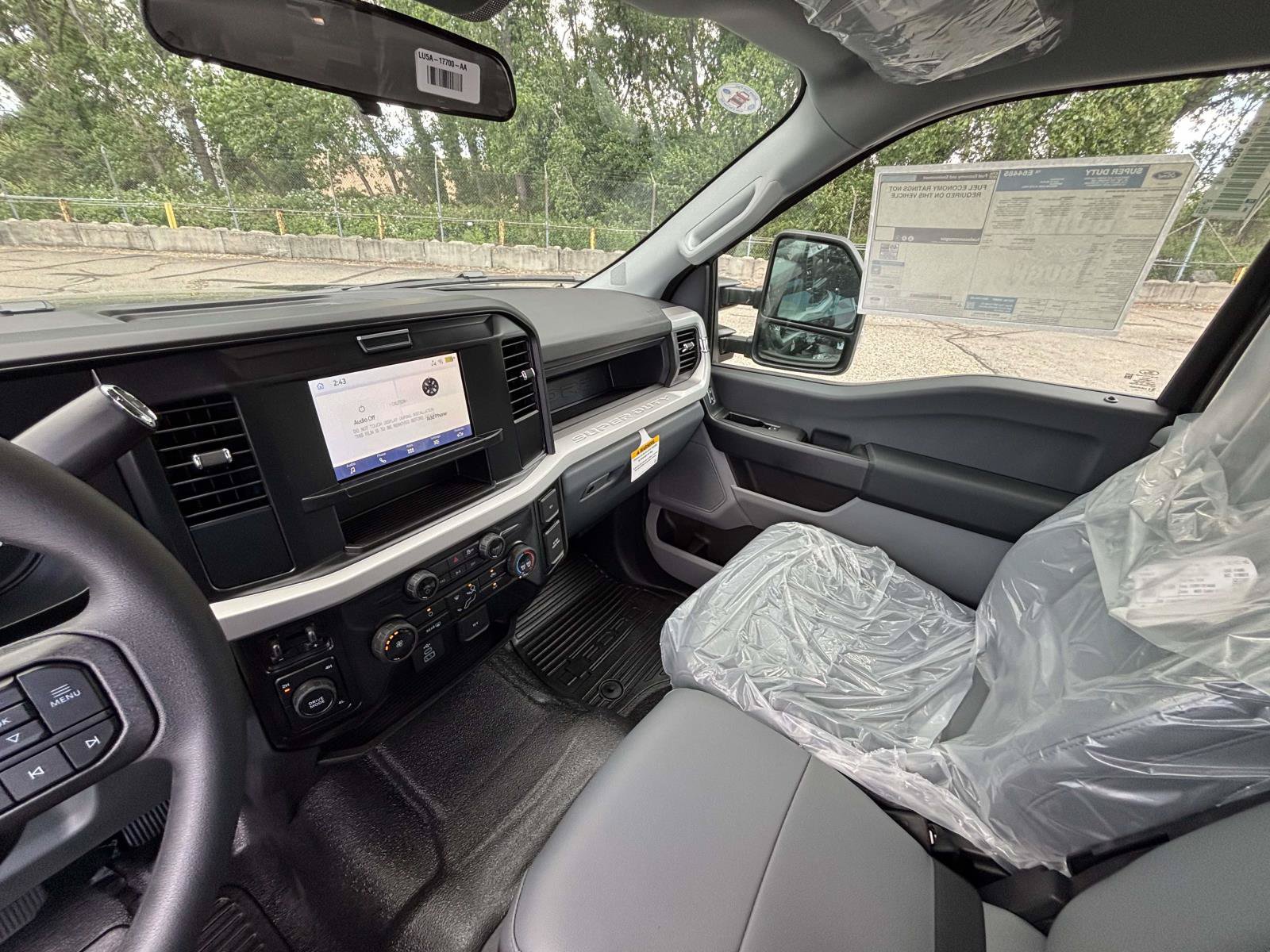 New 2026 Ford F550 4x4 Supercab Super Duty image 16