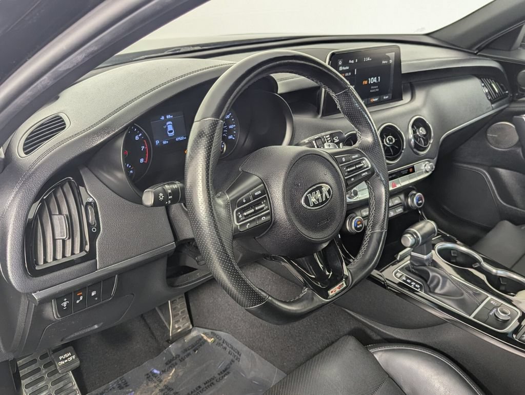Used 2021 Kia Stinger GT-Line w/ Sun & Sound Package RWD image 10