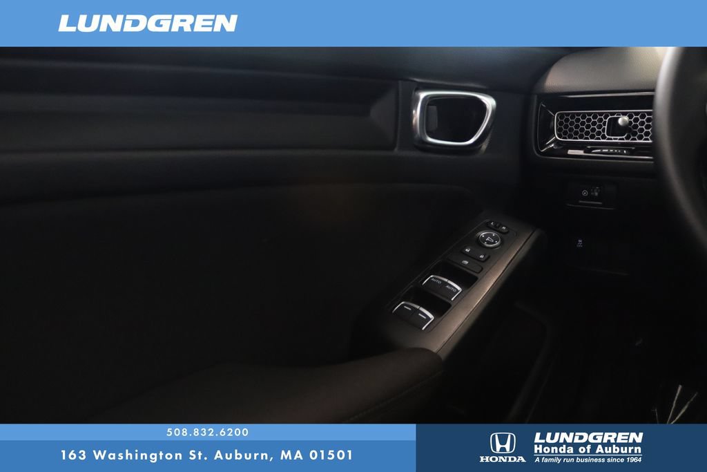 Used 2025 Honda Civic Sport image 28