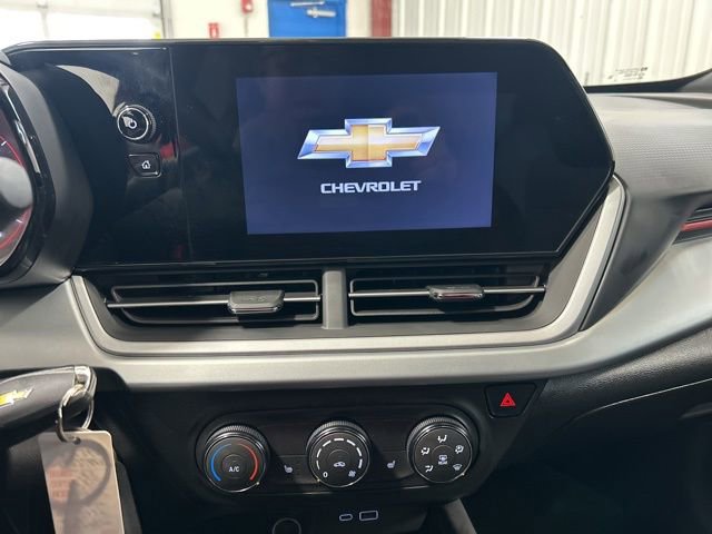 Used 2024 Chevrolet Trax RS w/ Driver Confidence Package image 19