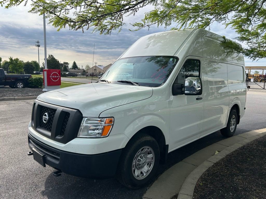 Used 2021 Nissan NV 2500 SV w/ Back Door Glass Package RWD image 2