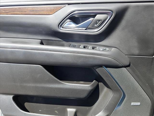 Used 2023 Chevrolet Suburban High Country AWD/4WD image 10