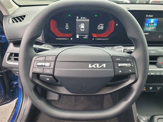 Used 2025 Kia K4 LXS image 18