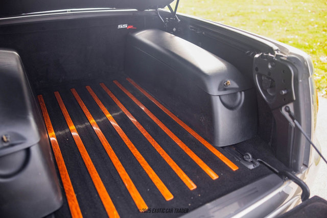 Used 2005 Chevrolet SSR w/ Preferred Equipment Group image 97