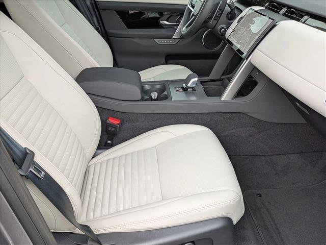 New 2025 Land Rover Discovery Sport S image 18