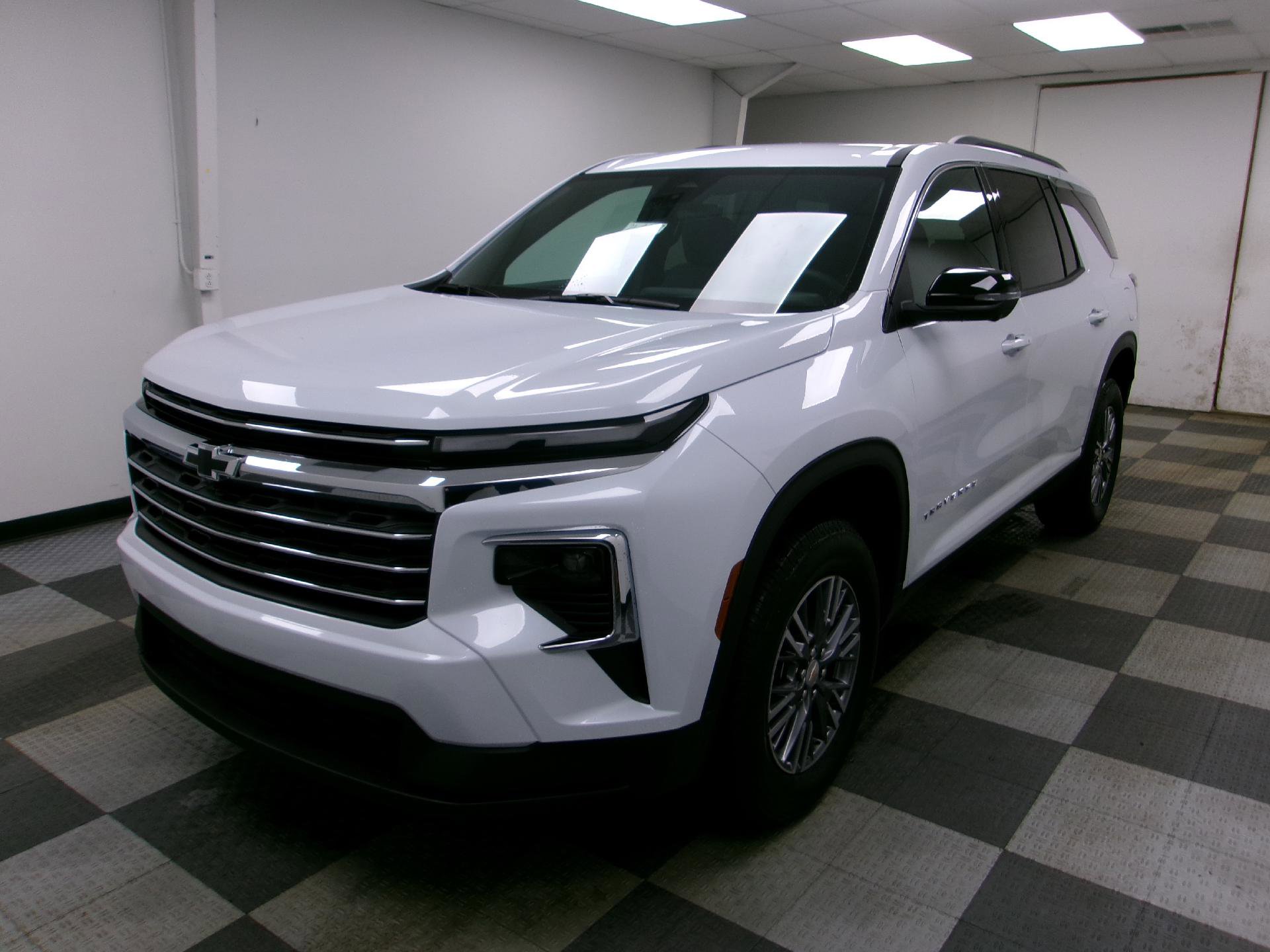 New 2026 Chevrolet Traverse LT w/ Driver Confidence Package