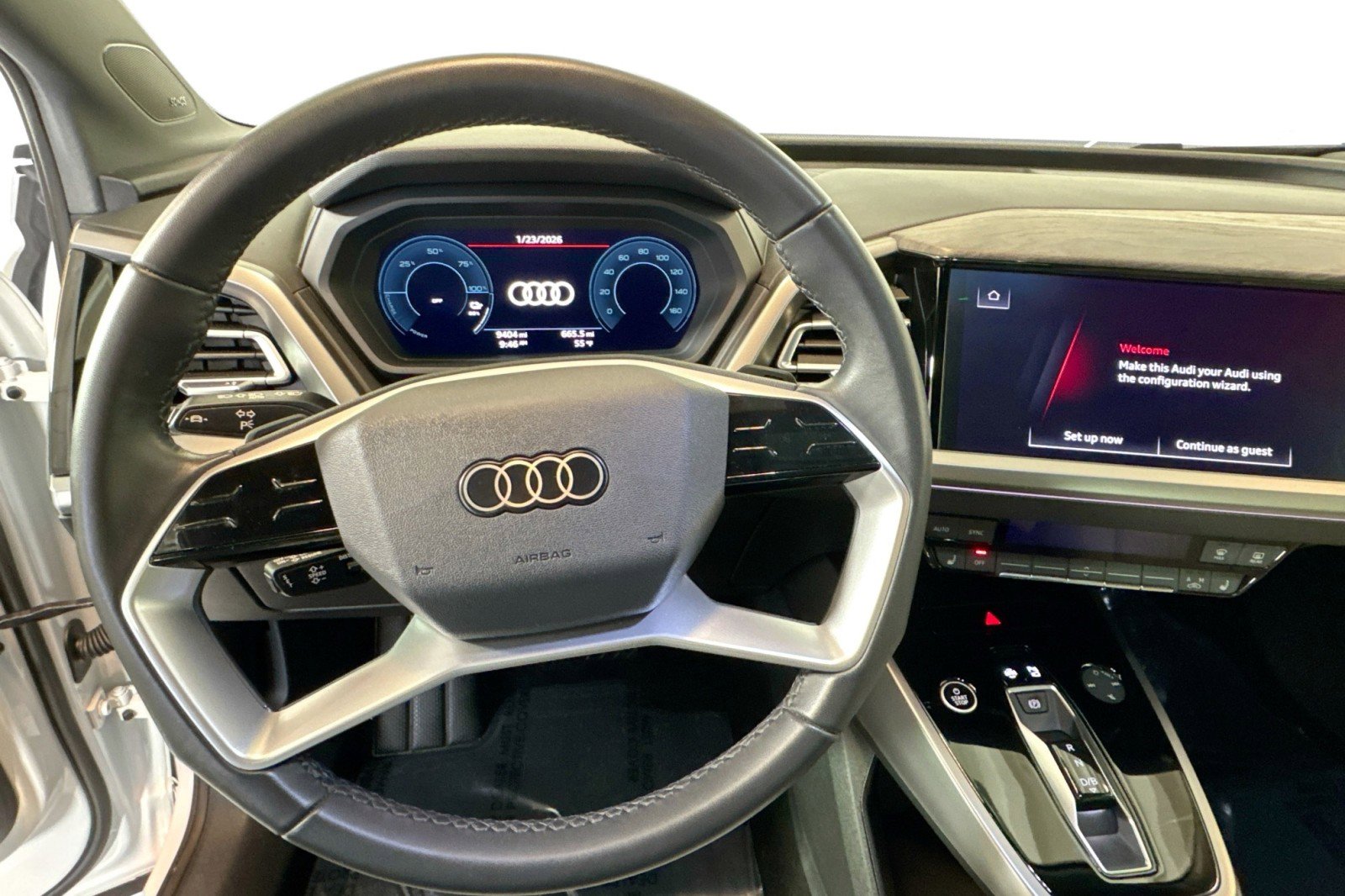 Used 2025 Audi Q4 e-tron Premium Plus image 11