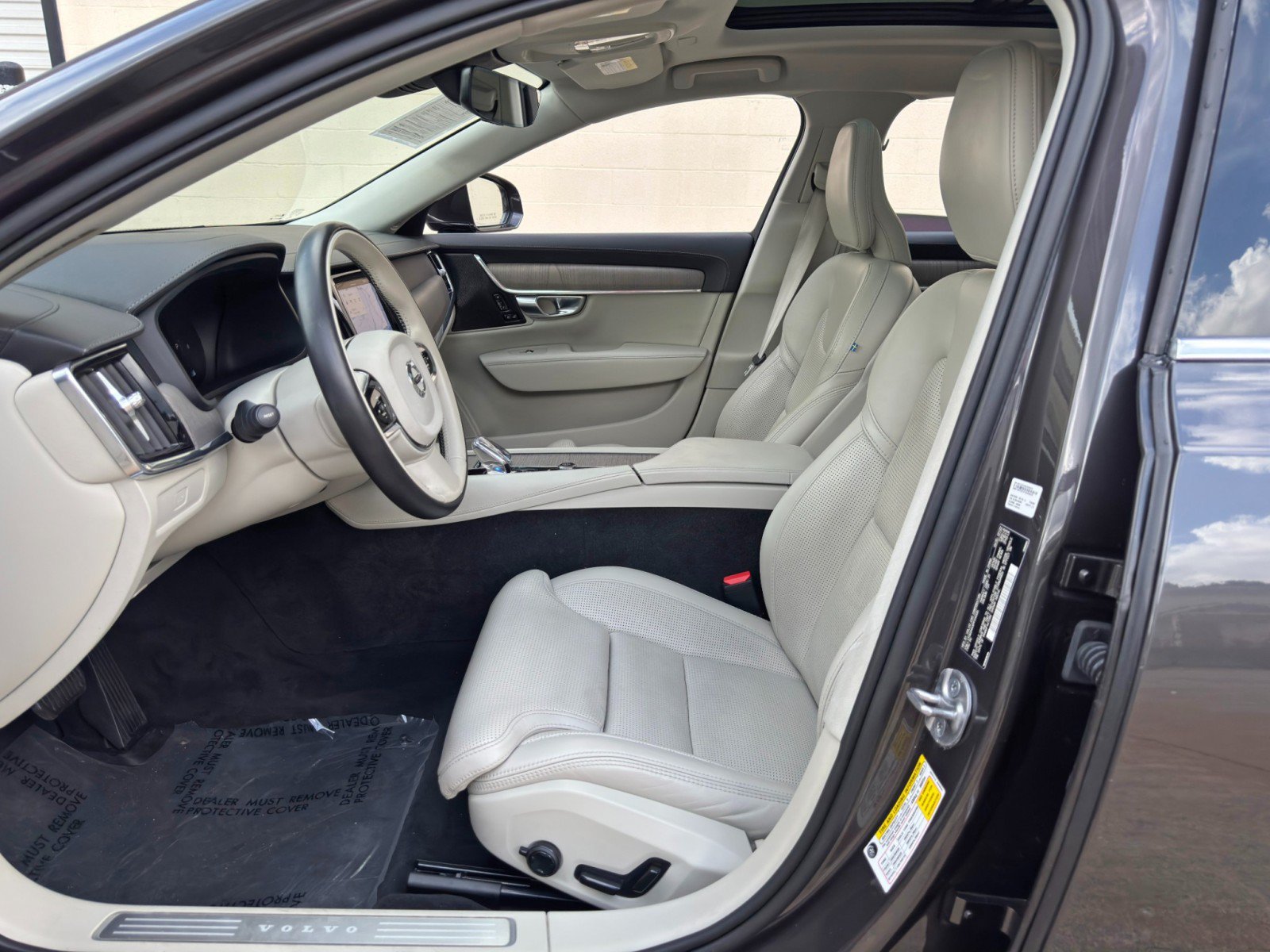 Used 2023 Volvo S90 B6 Ultimate w/ Protection Package Premier AWD/4WD image 17
