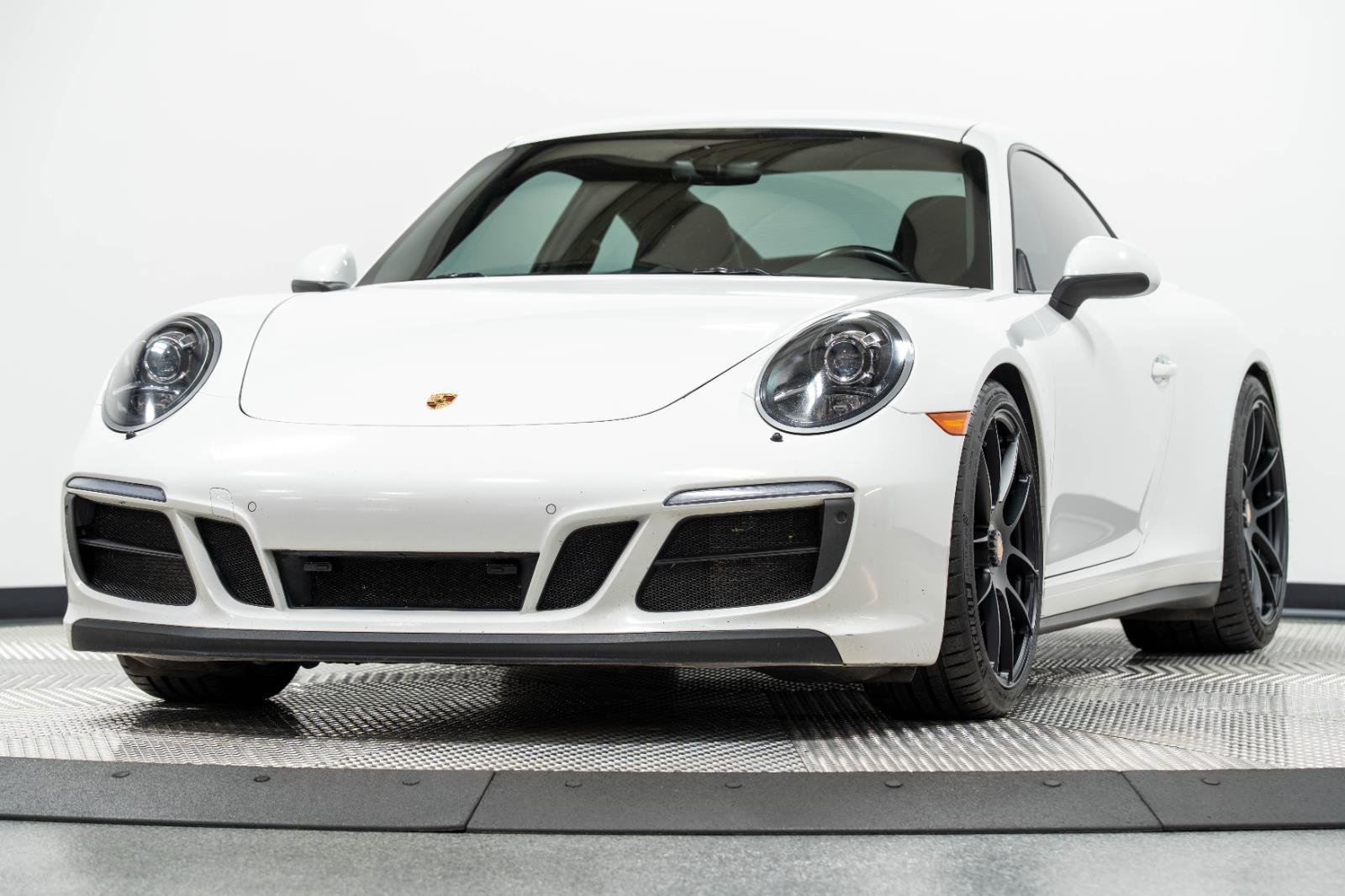 Used 2018 Porsche 911 Carrera GTS image 6