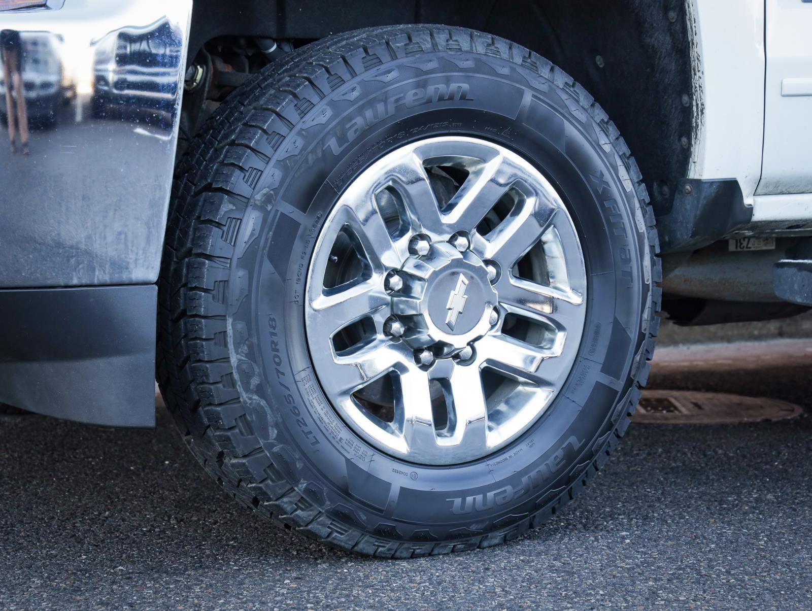 Used 2019 Chevrolet Silverado 3500 LT w/ LT Convenience Package image 11