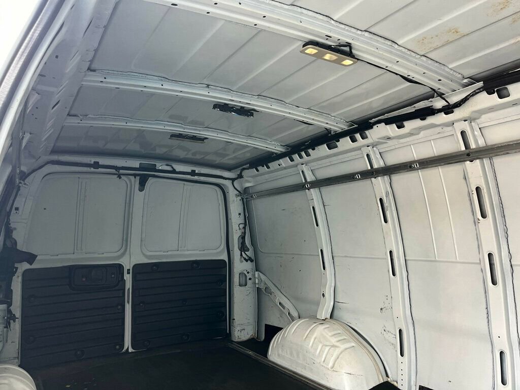Used 2018 GMC Savana 2500 Extended image 21