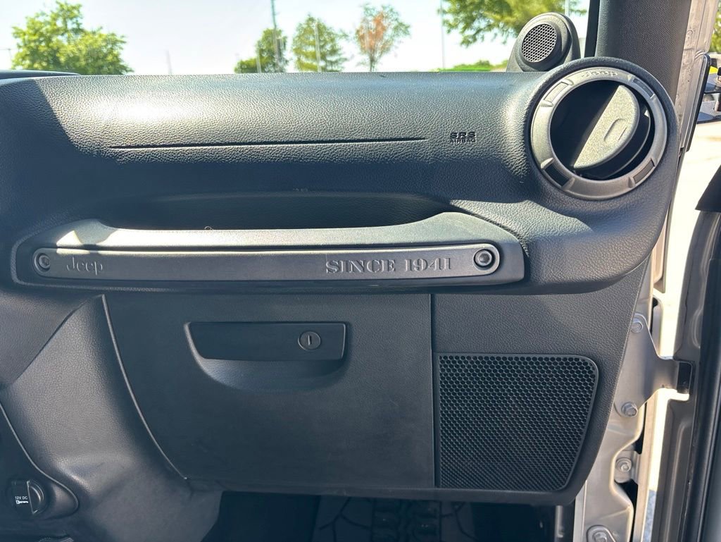 Used 2011 Jeep Wrangler Unlimited Sport AWD/4WD image 46