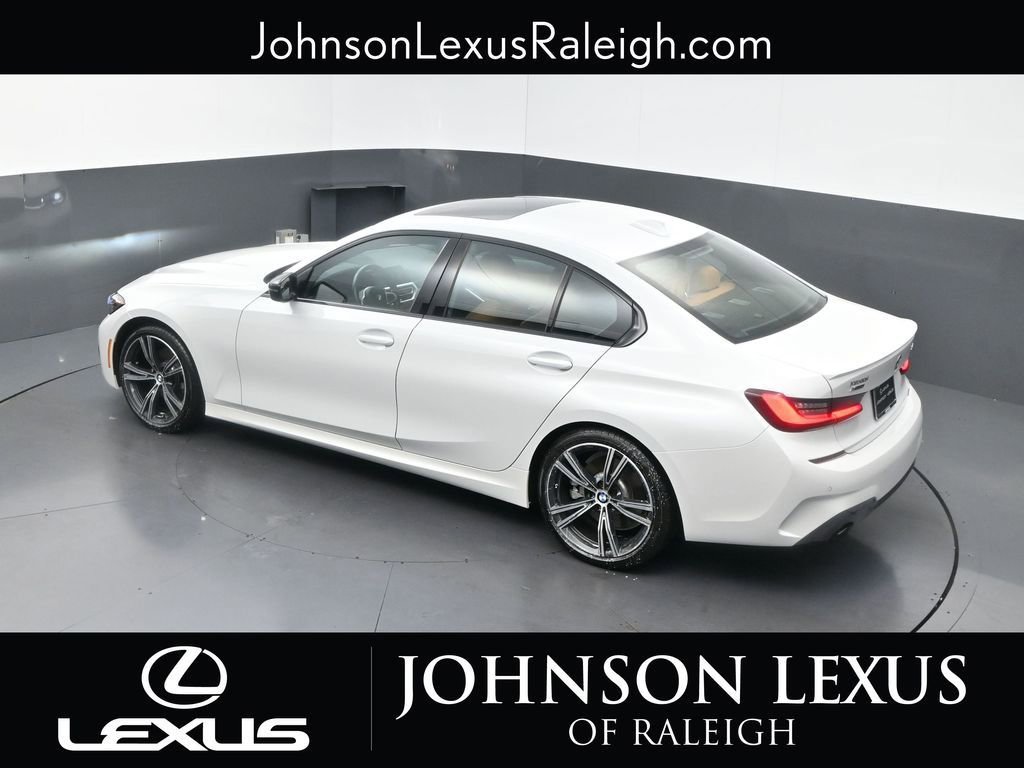 Used 2022 BMW 330i xDrive Sedan w/ M Sport Package AWD/4WD image 25