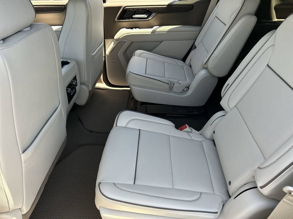 New 2026 GMC Yukon Denali AWD/4WD image 25