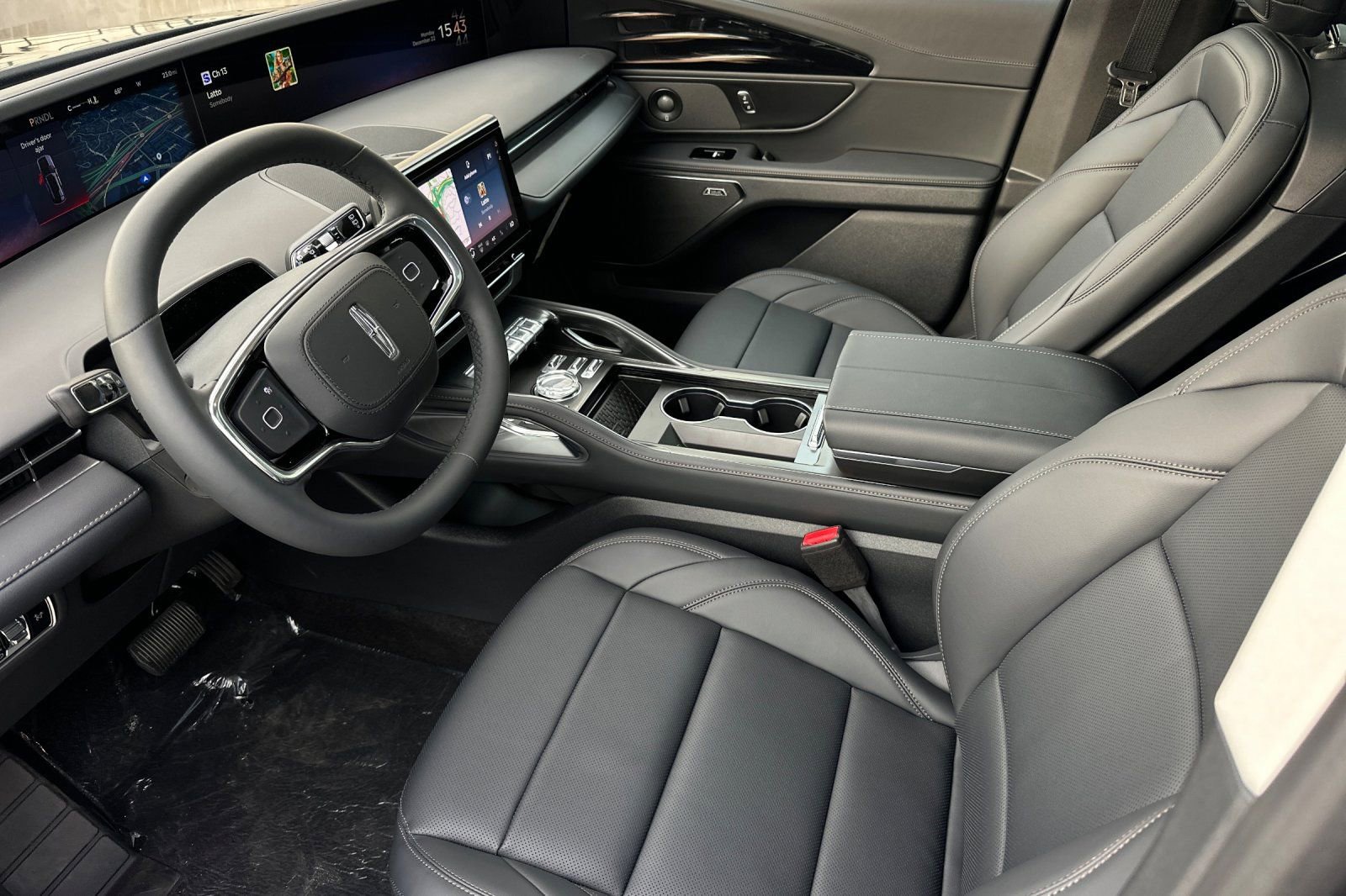 New 2026 Lincoln Nautilus Premier w/ Equipment Group 102A image 9