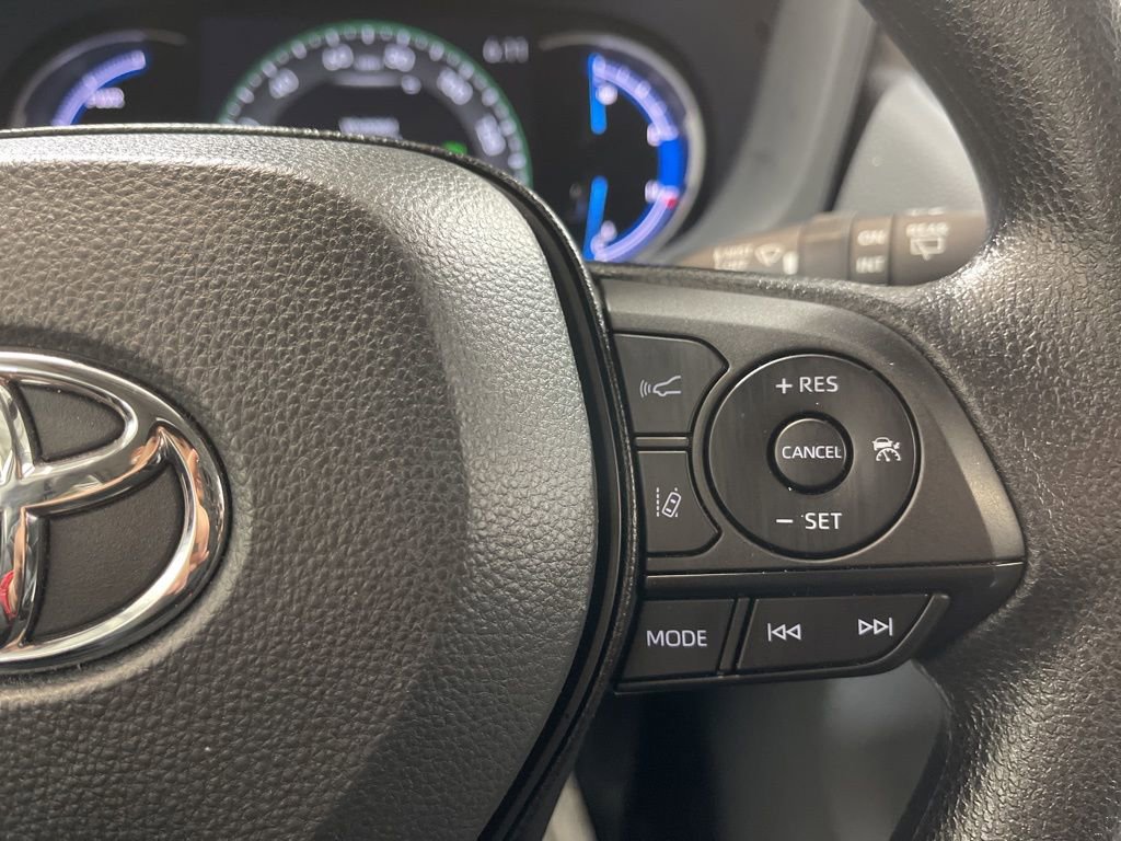 Used 2025 Toyota RAV4 XLE image 22