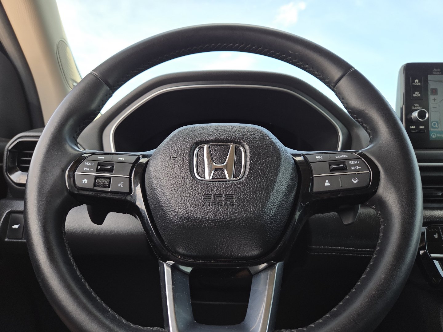 Used 2025 Honda Pilot Touring image 28
