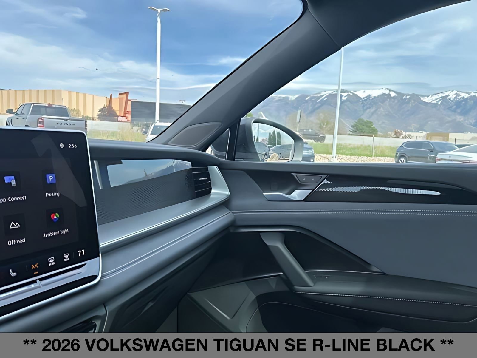 New 2026 Volkswagen Tiguan SE R-Line AWD/4WD image 32