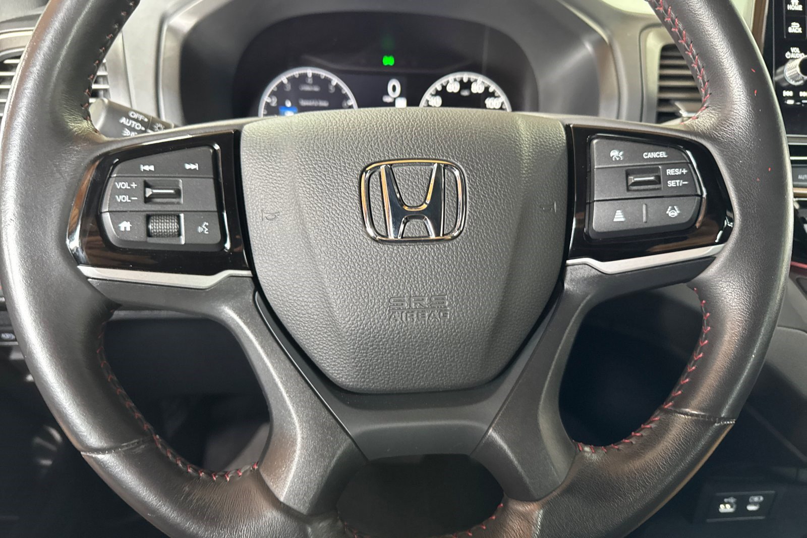Used 2025 Honda Odyssey Sport-L image 16