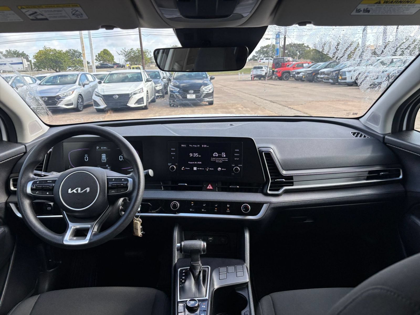 Used 2025 Kia Sportage LX FWD image 31
