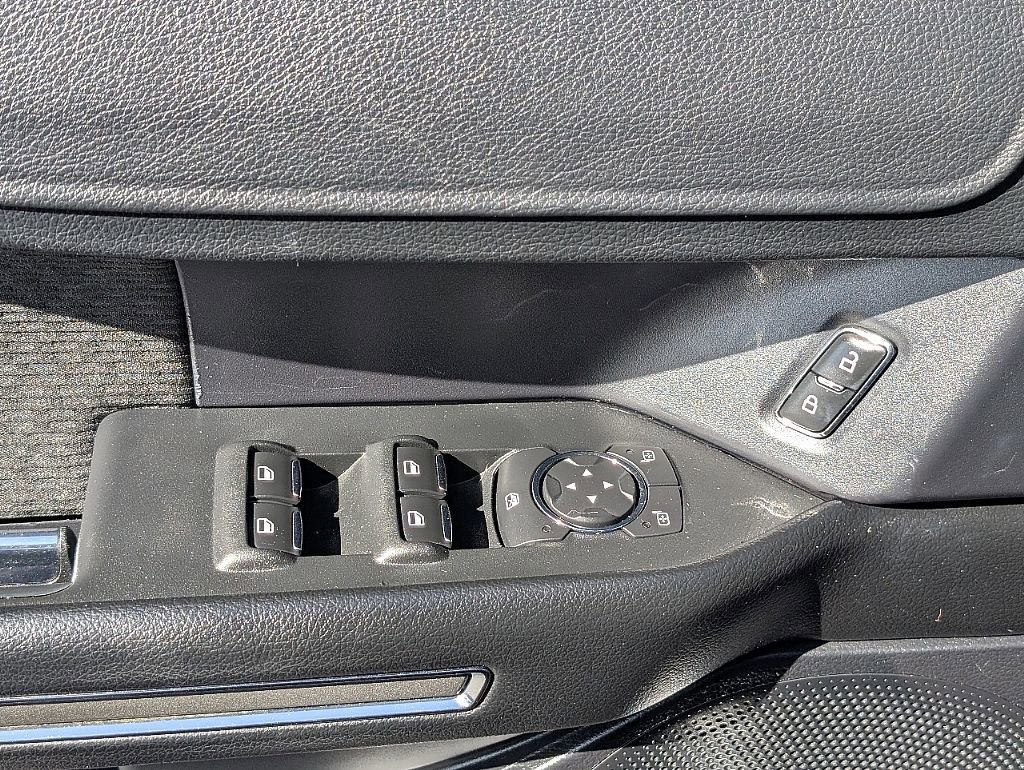 Used 2019 Ford Expedition Max XLT image 28