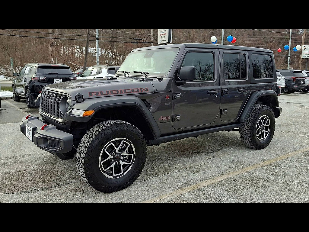 Used 2025 Jeep Wrangler Unlimited Rubicon w/ Safety Group image 4