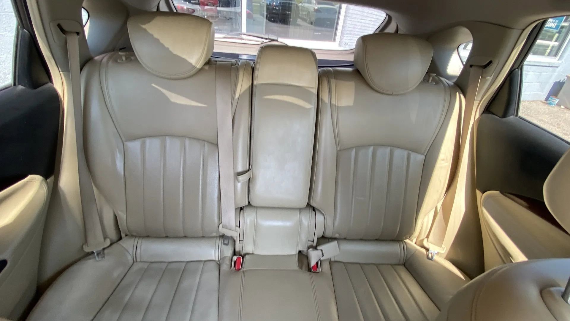 Used 2017 INFINITI QX50 2WD w/ Premium Plus Package image 8