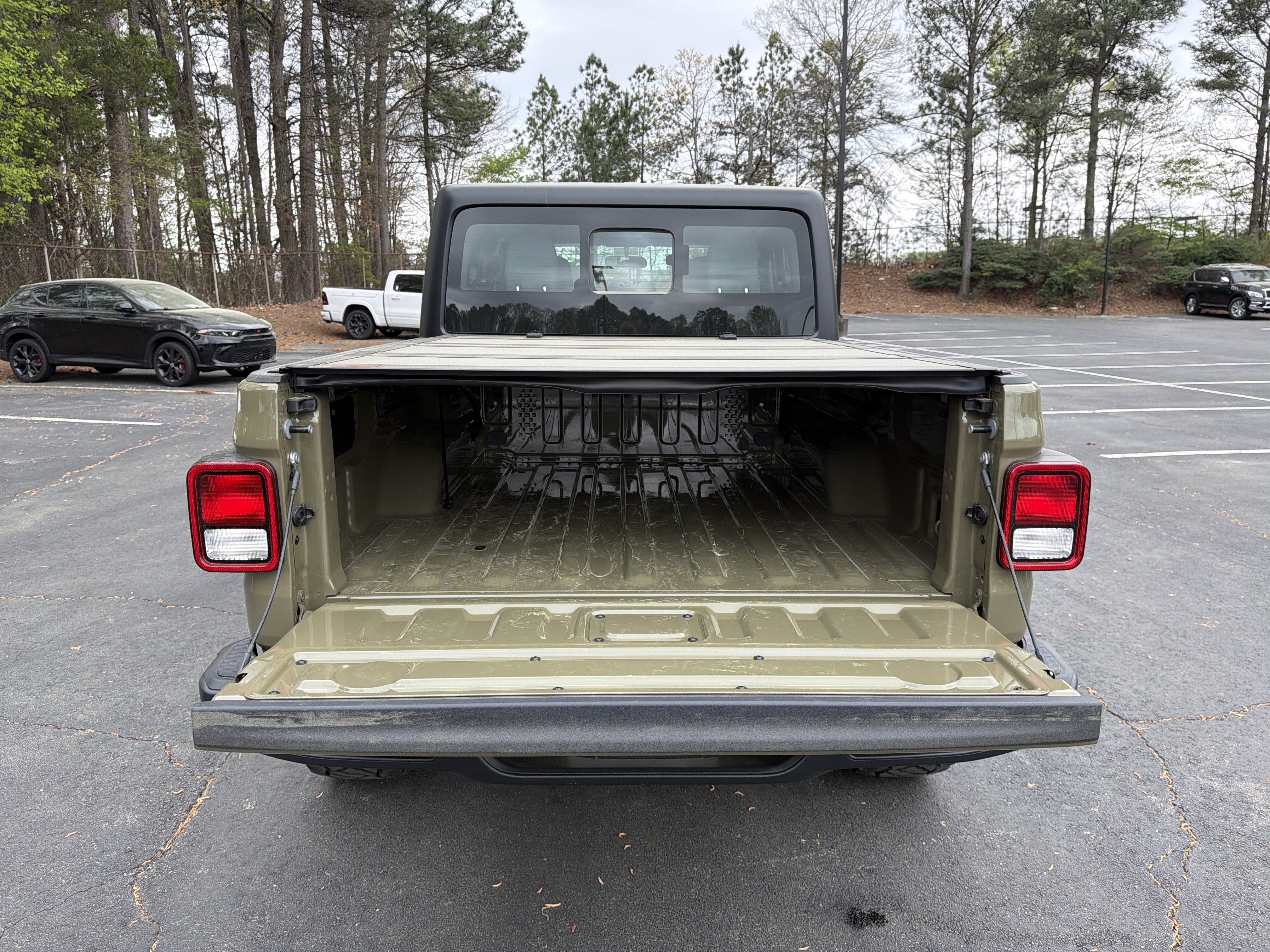 New 2026 Jeep Gladiator Sport AWD/4WD image 23