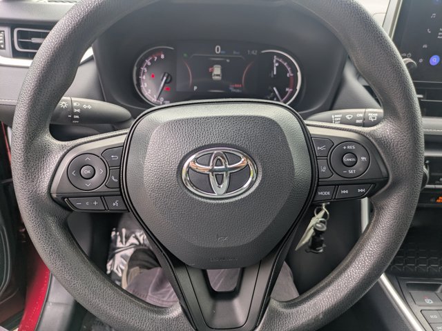 Used 2024 Toyota RAV4 LE AWD/4WD image 21