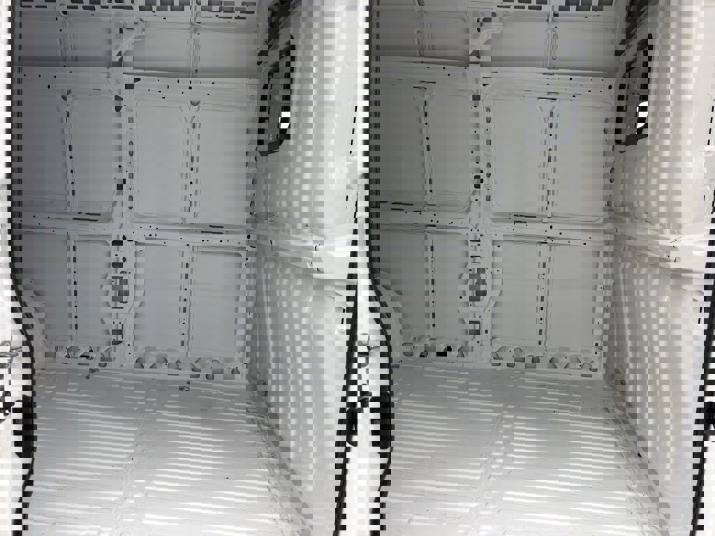 New 2026 RAM ProMaster 2500 w/ Quick Order Package 22G SLT image 20