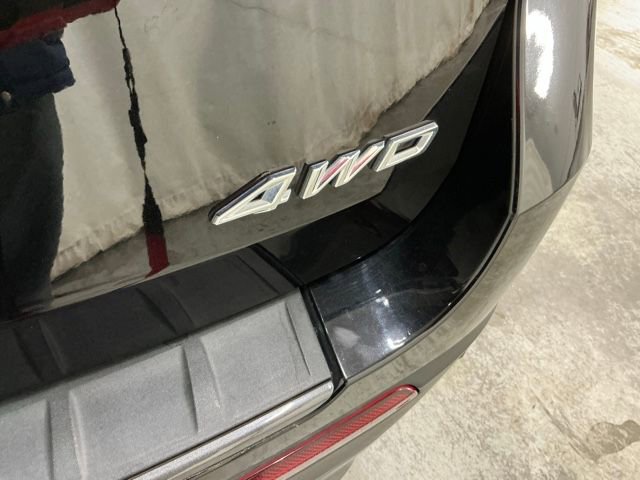 Used 2022 Ford Explorer XLT w/ Equipment Group 202A image 9