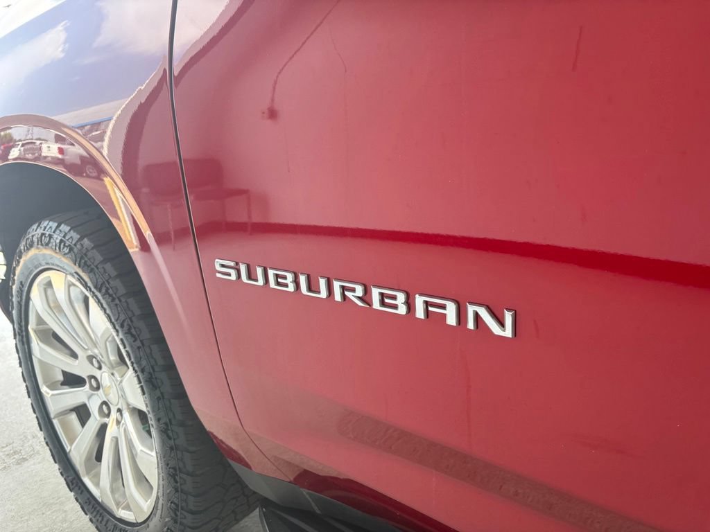 Used 2023 Chevrolet Suburban Premier AWD/4WD image 29