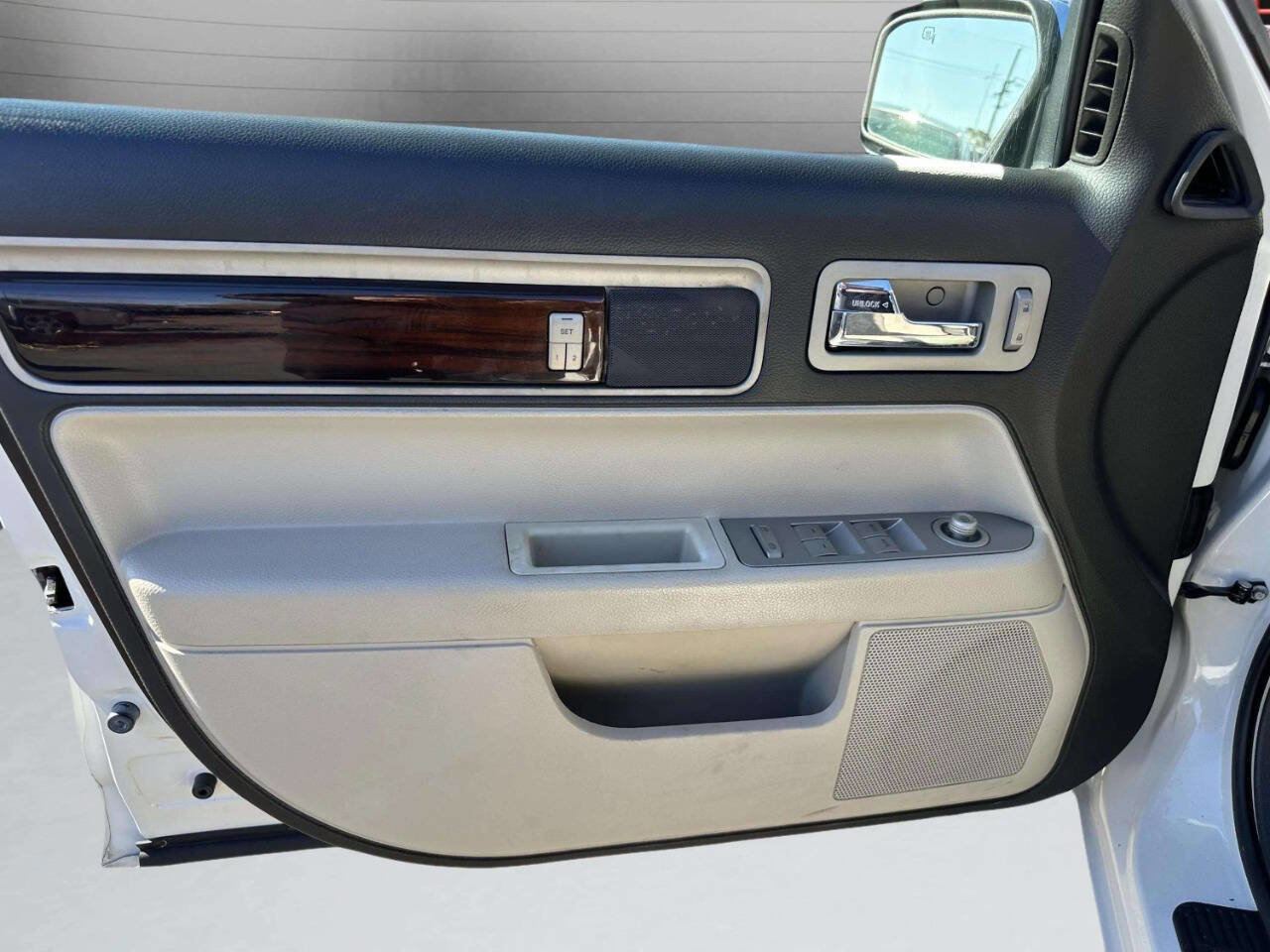 Used 2009 Lincoln MKZ image 10