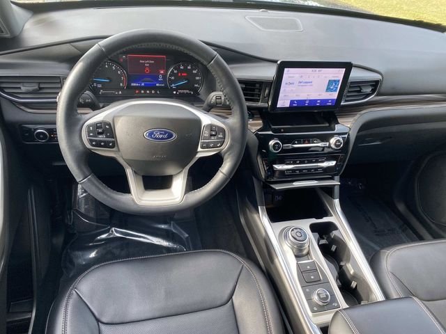 Used 2023 Ford Explorer Limited AWD/4WD image 17