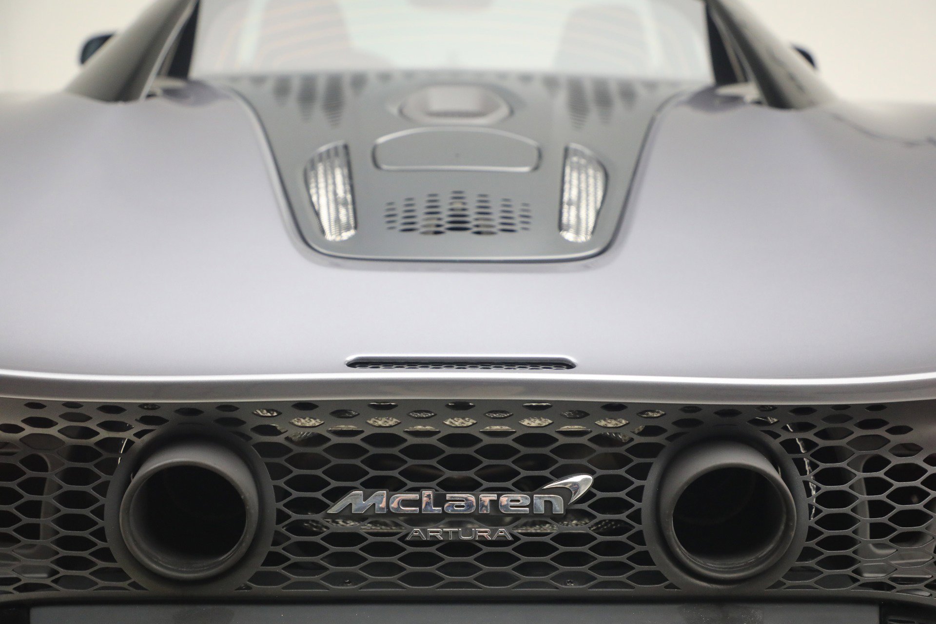 Used 2024 McLaren Artura image 35