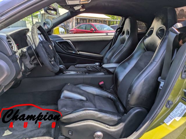 Used 2014 Nissan GT-R Premium AWD/4WD image 18