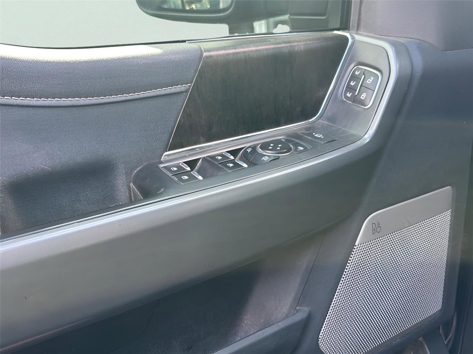 Used 2024 Ford F350 Lariat w/ Sport Appearance Package image 16