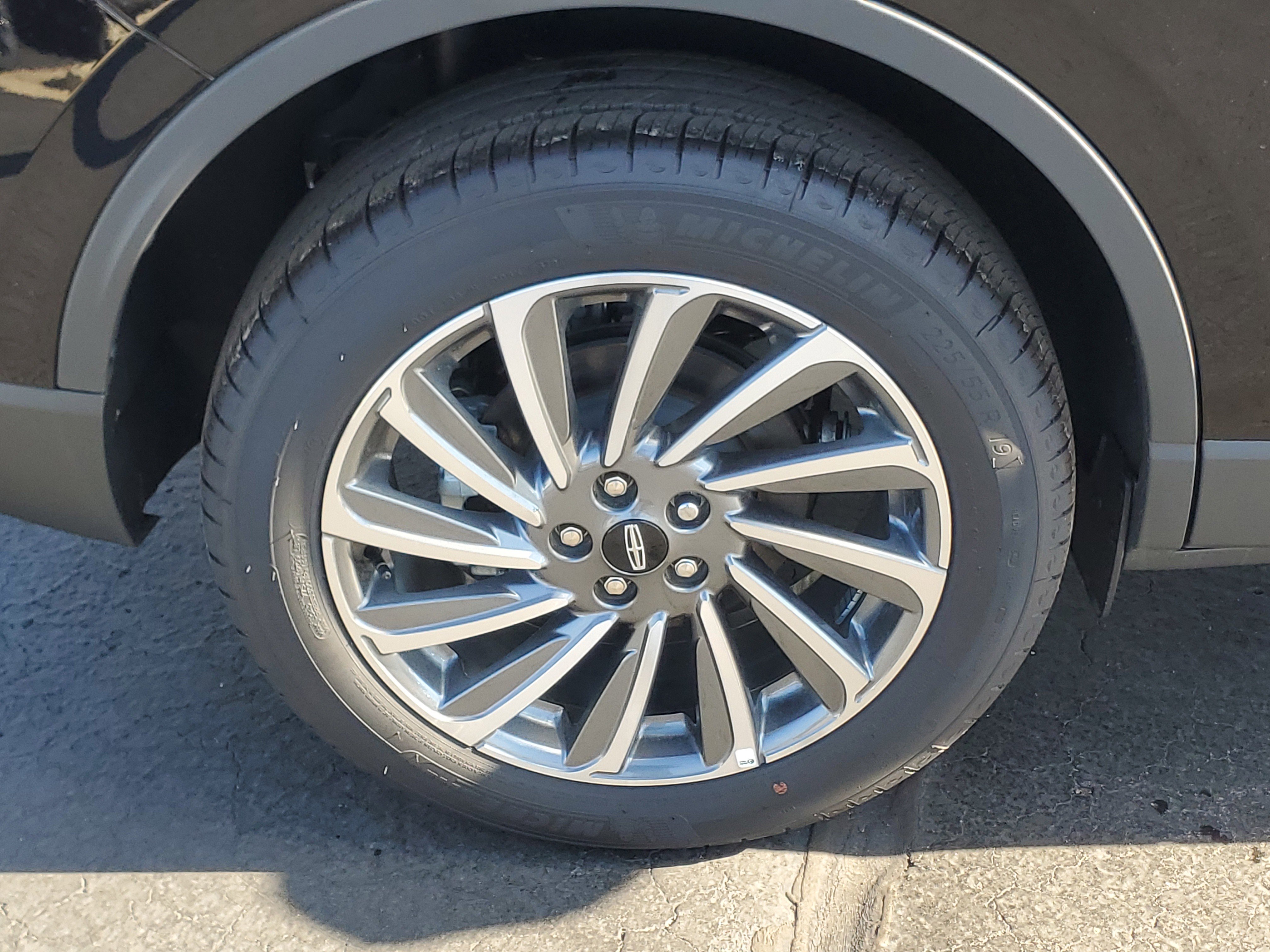 New 2025 Lincoln Corsair Reserve image 5