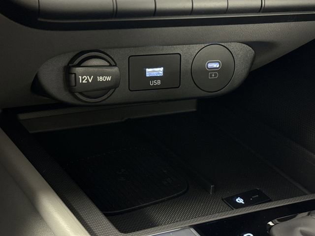 Used 2025 Hyundai Elantra Sport FWD image 27