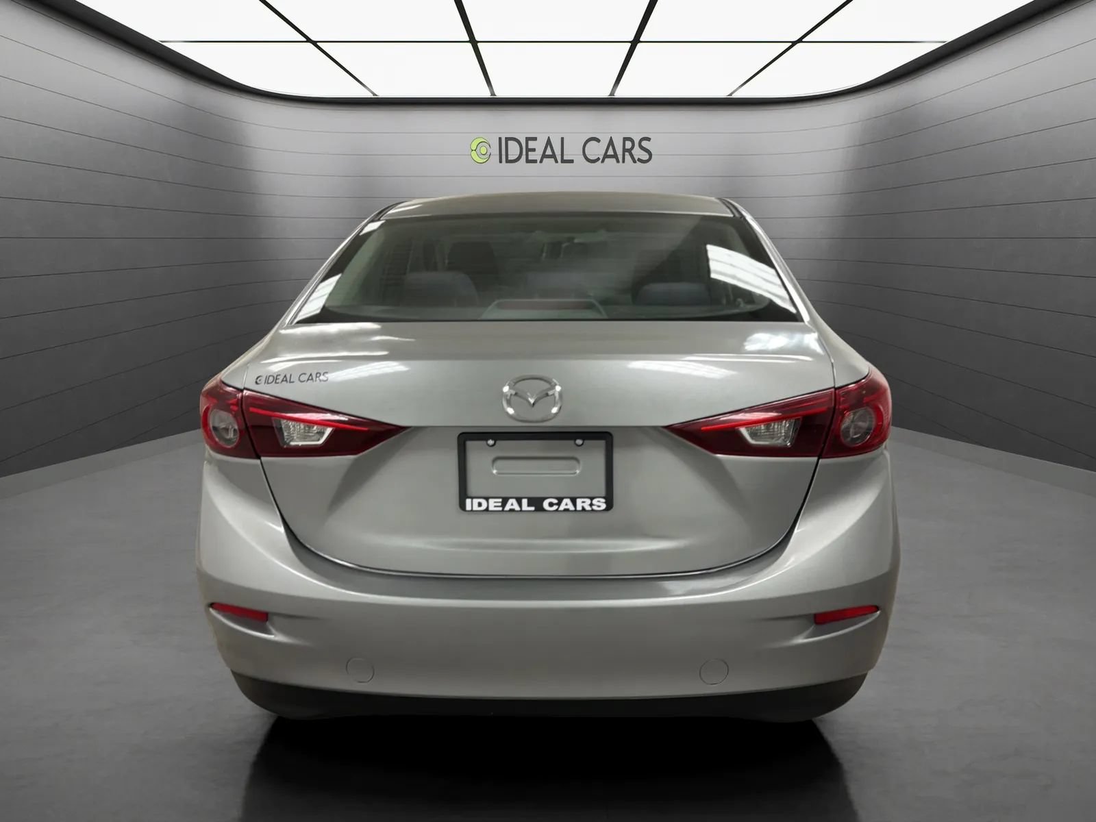 Used 2015 MAZDA MAZDA3 i SV FWD image 6