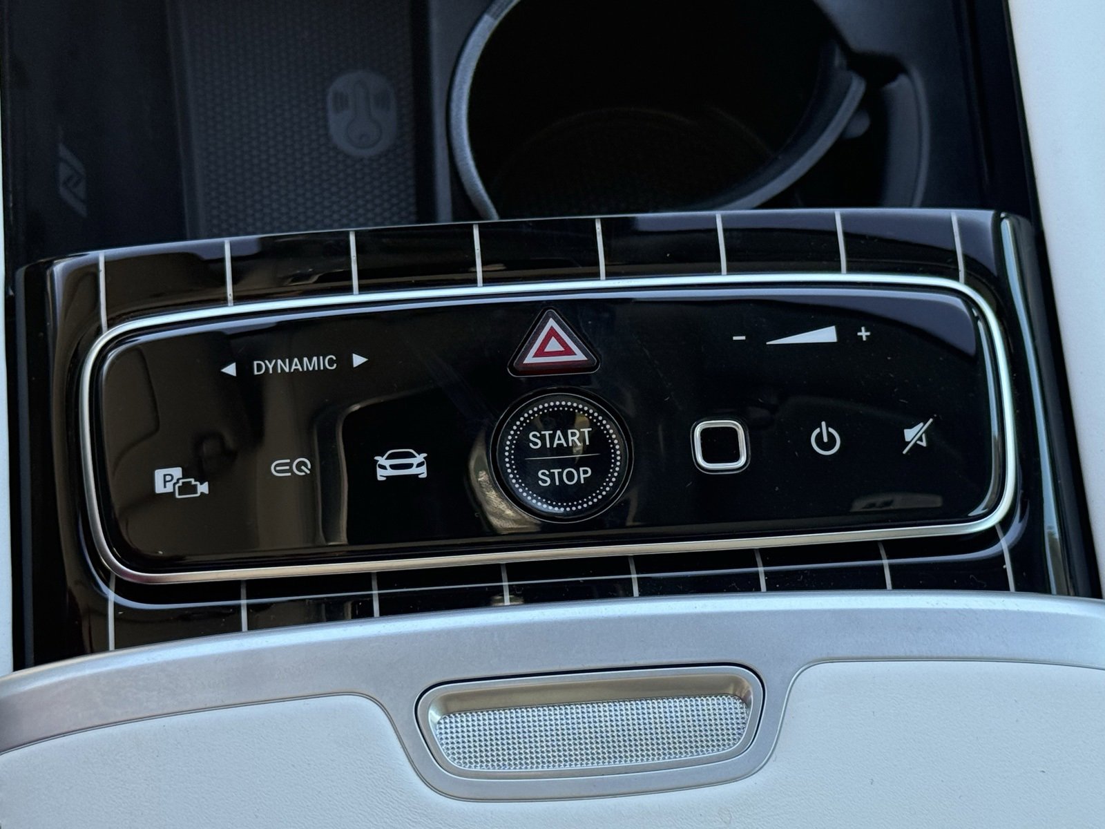 New 2025 Mercedes-Benz Maybach EQS 680 4MATIC image 23