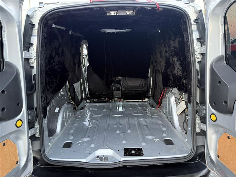 Used 2017 Ford Transit Connect XL FWD image 12