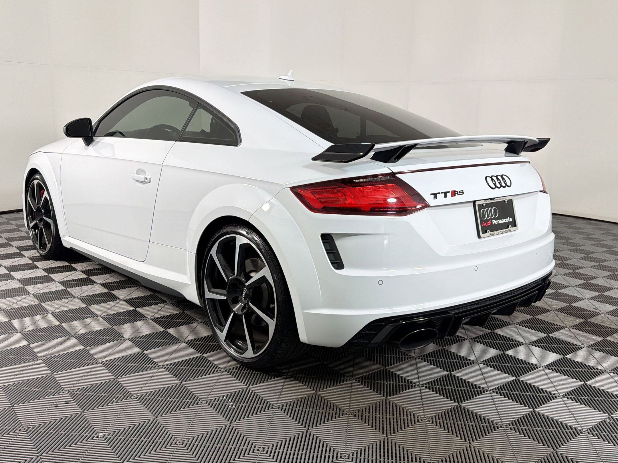 Used 2019 Audi TT RS image 2