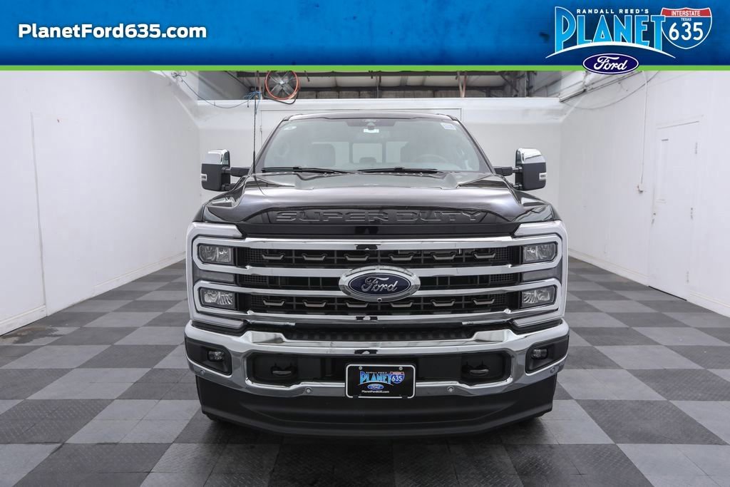 New 2025 Ford F250 King Ranch w/ Chrome Package AWD/4WD video 2