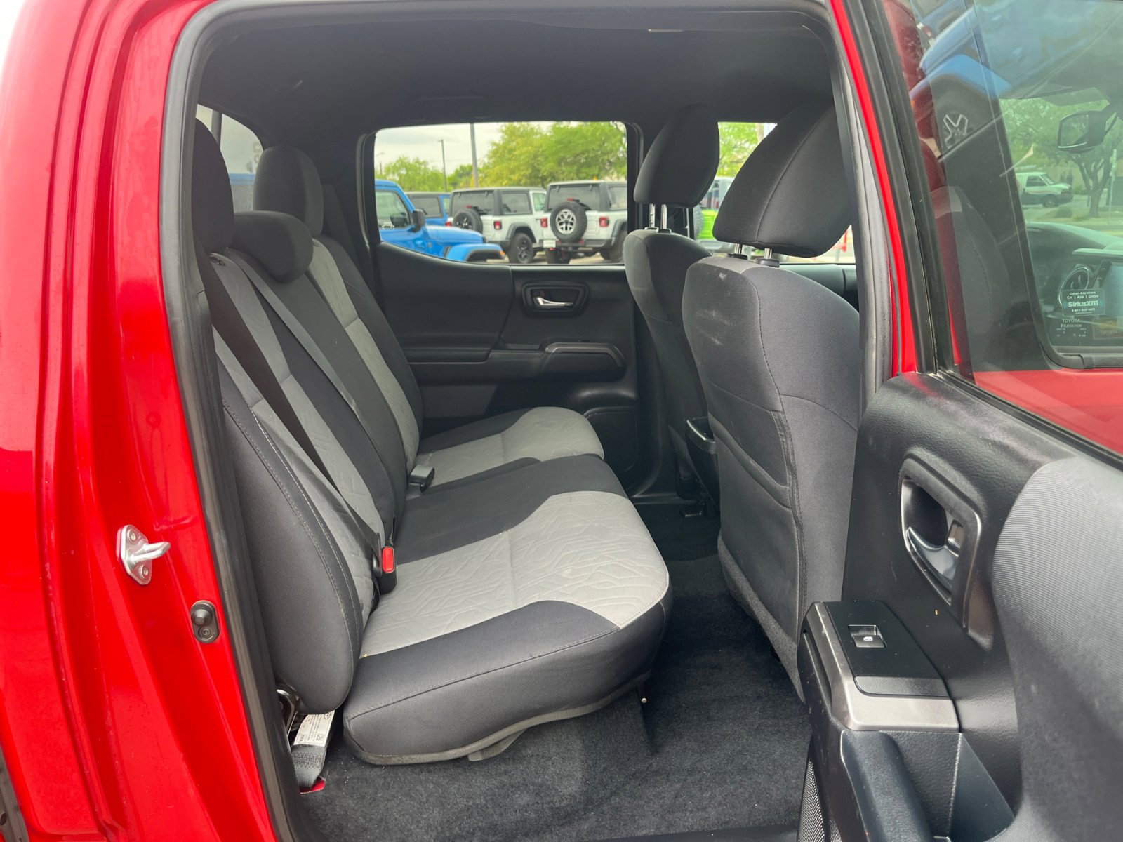 Used 2021 Toyota Tacoma TRD Sport AWD/4WD image 18