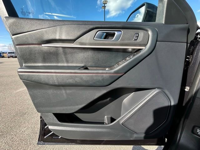 Used 2025 Ford Explorer ST-Line image 30